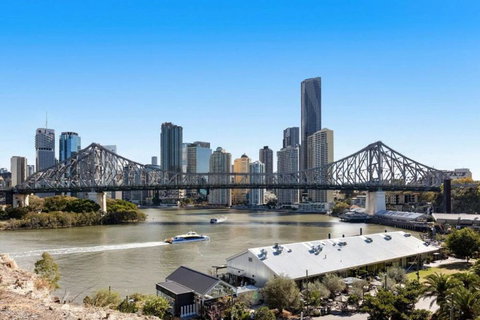 Gilded River - Vintage Charm & River Front Luxury 1 Bedroom Apartment - Story Bridge Views - Australia Shopping 4