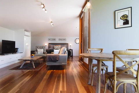 Glan-y-mor Studio In Metung - Australia Shopping 1