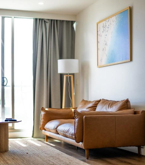 Glenelg Oasis, Pool, Gym, Spa & Sauna, Free Parking, City Views - Australia Shopping 2