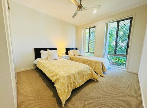 Gold Coast Family-Friendly 4BD Near Theme Park - Australia Shopping 4