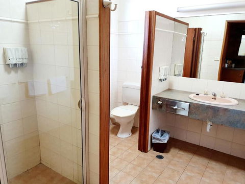 Golden Grain Motor Inn - Australia Shopping 4