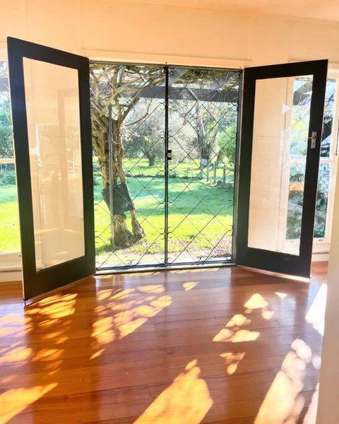 Grace In The Grampians - Australia Shopping 2