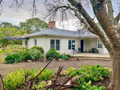 Grace In The Grampians - Australia Shopping 3