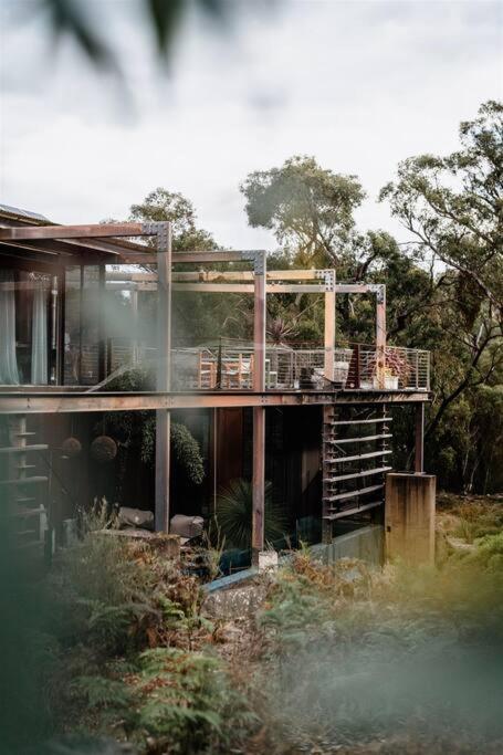 Grand Designs Eco Bush Retreat - Australia Shopping 4