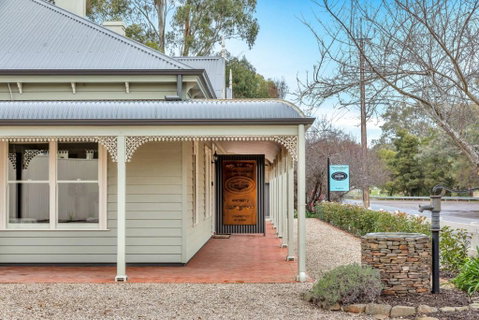 Grandview Accommodation - The Flaxley Apartments - Local Tourism 1