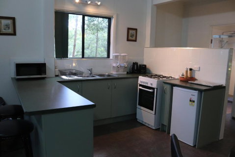 GREEN TREES CHALET Australia Zoo Close By - Accommodation Australia 2