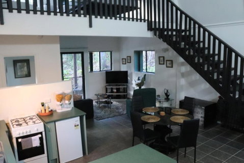 GREEN TREES CHALET Australia Zoo Close By - Accommodation Australia 0