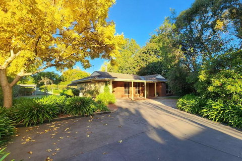 Hahndorf Home, Walk To Main St, Sleeps 8 - Accommodation Australia 0