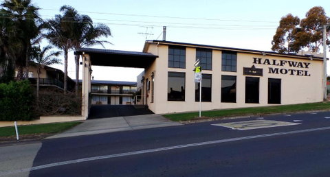 Halfway Motel - Accommodation Australia 1