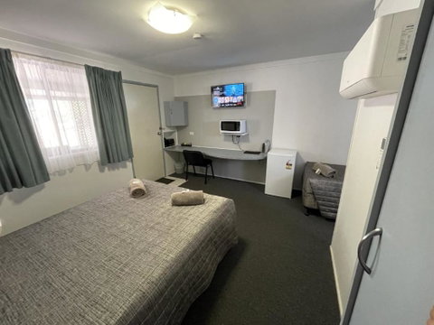 Hatton Vale Motel - Accommodation Australia 3