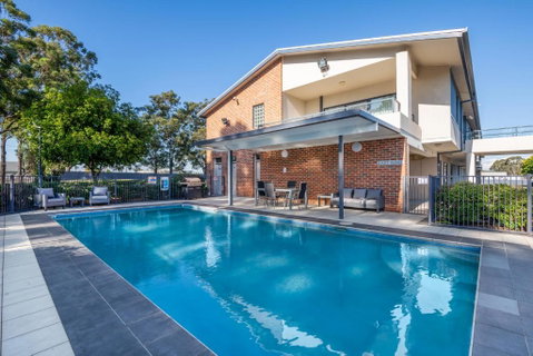 Hawkesbury Race Club Motel - Accommodation Australia 3