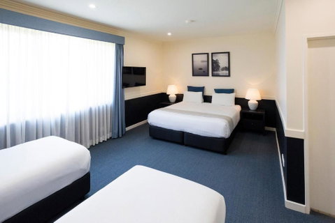 Hawkesbury Race Club Motel - Accommodation Australia 1