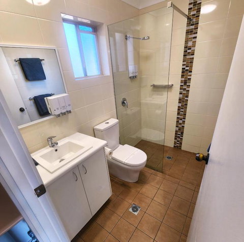 Highway Inn Motel - Accommodation Australia 2