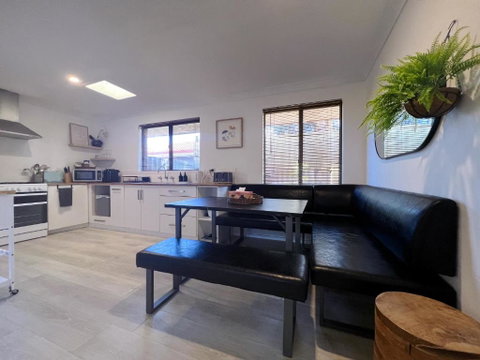 Humble & Homely - Accommodation Australia 1