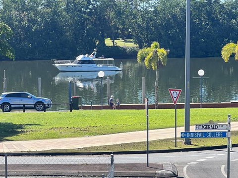 Innisfail Riverfront Motel - Local Tourism 1