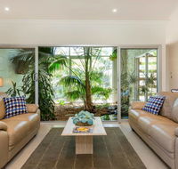 Adelphi Waterfront 2 Bedroom Ground Floor Home - Accommodation Australia