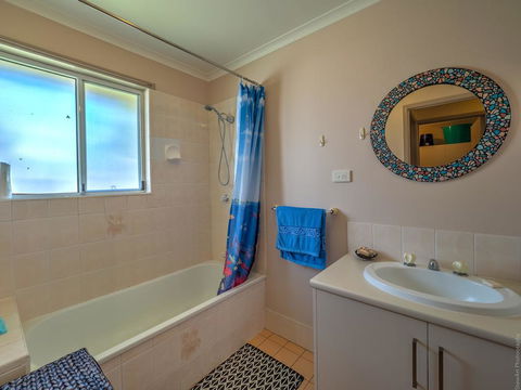 Affordable Holiday Home - Accommodation Australia 3
