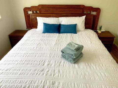 AHA Family Holiday House With Huge Backyard - Accommodation Australia 0
