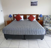 Airlie Court Units - Accommodation Australia