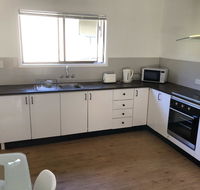 Airlie Getaway Unit 1 - Local Tourism