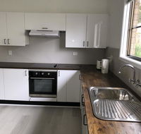 Airlie Getaway Unit 2 - Local Tourism