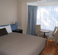Airlie House Motor Inn - Australia Shopping
