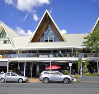 Airlie Waterfront Accommodation - Accommodation Australia