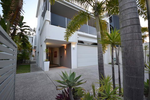 Alex Beach House - Accommodation Australia 1