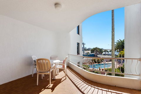 Alex Headland Beachfront - Accommodation Australia 2