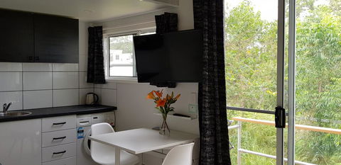 Alexandra Headland - Accommodation Australia 3