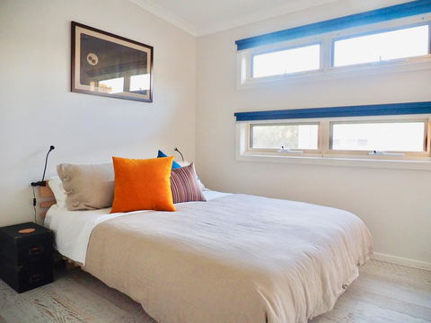 Alice's Palace, 2-minute Walk To Lifeguard Patrolled Surf Beach - Accommodation Australia 3