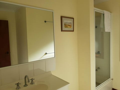 Alkira Inverloch Heights - Accommodation Australia 2