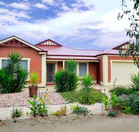 All Seasons Port Elliot Holiday House - Local Tourism
