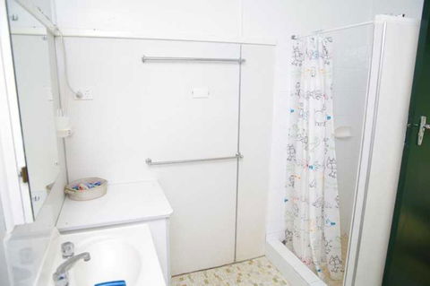 Almare, 7 Gowing Street - Accommodation Australia 3