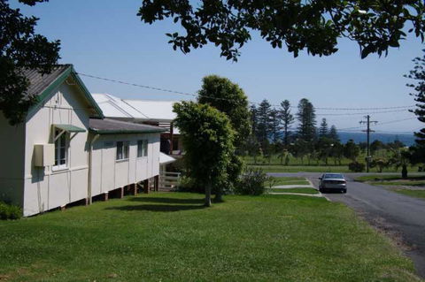 Almare, 7 Gowing Street - Accommodation Australia 1