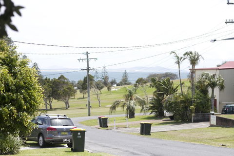 Almare, 7 Gowing Street - Accommodation Australia 0