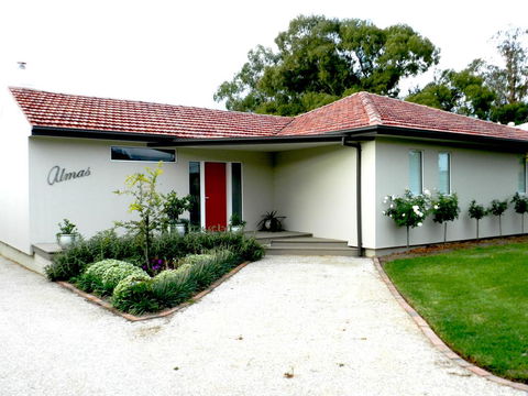 Almas Cottage - Accommodation Australia 1