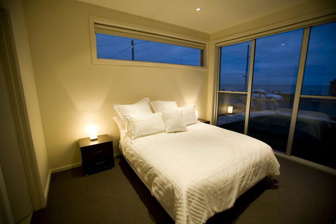 Aloha Beachfront Port Fairy - Accommodation Australia 3