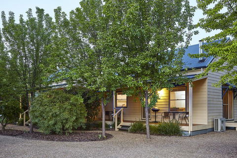 Alpine Valley Cottages - Accommodation Australia 3