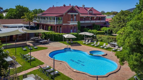 Alzburg Resort - Bed n Breakfasts 0