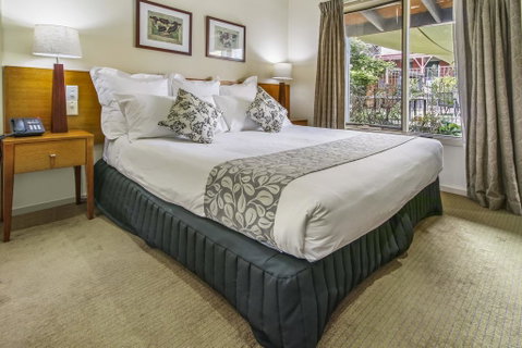 Alzburg Resort - Bed n Breakfasts 2
