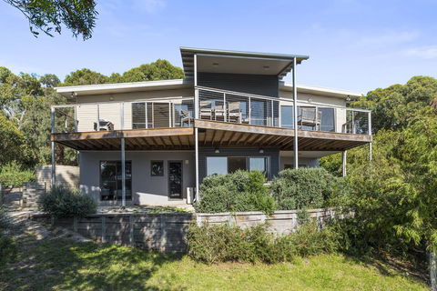 Amaroo - Accommodation Australia 0