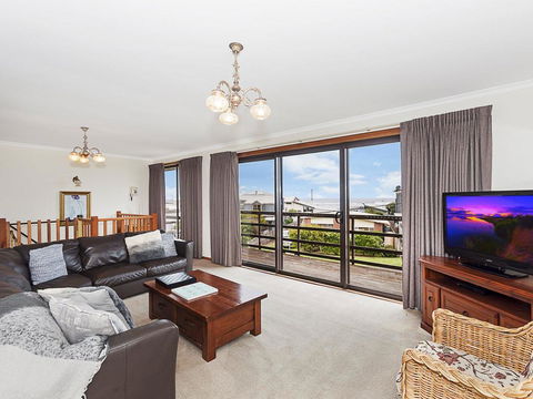 AMBIENCE BY THE SEA - Accommodation Australia 3
