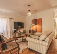 Ambrose On Byng - Central Location w/ 2 Bathroom - Australia Shopping