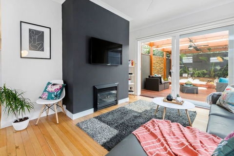 AMORE A Tranquil Retreat With Couples Spa - Accommodation Australia 1