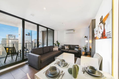 An Exquisite 2BR Apt With Stunning City Views - Accommodation Australia 2