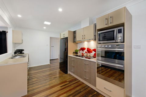 Anchor Lodge - Accommodation Australia 3