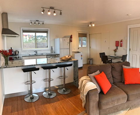 Angasi Apartment On Highcrest - Accommodation Australia 0