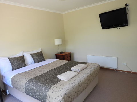 Annies Holiday Units - Bed n Breakfasts 2