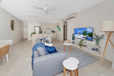 Apartment Close To The City Life On Lake 3 - Accommodation Australia 0